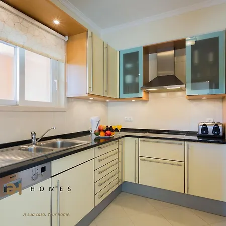 Greice Homes 2 Bedroom Luxury Victoria Boulevard Apartment *